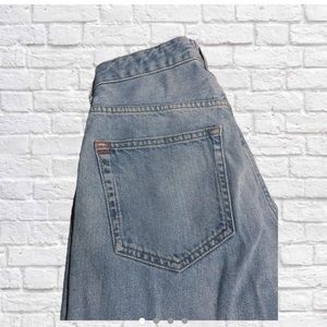 BDG- Urban Outfitters Mom Jeans. Light wash- size 26.